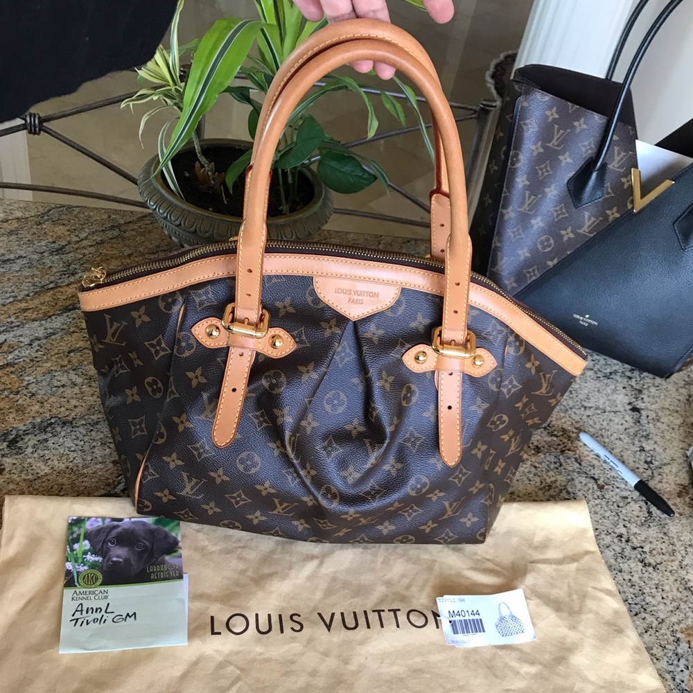 ❌SOLD❌Authentic Louis Vuitton Monogram Tivoli GM EUC